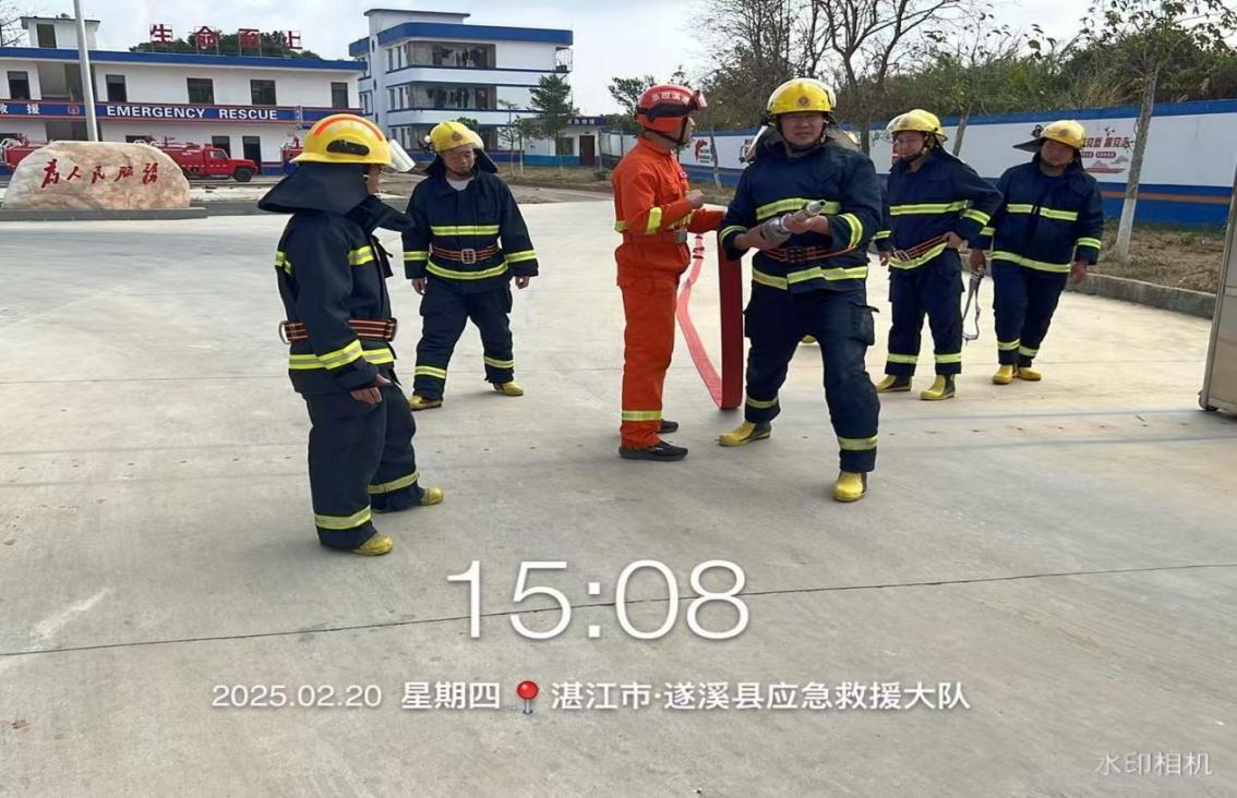遂溪縣開(kāi)展2025年基層半專業(yè)森林消防員實(shí)戰(zhàn)技能培訓(xùn)5.png