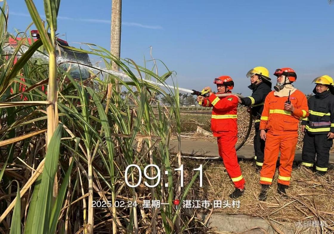遂溪縣開(kāi)展2025年基層半專業(yè)森林消防員實(shí)戰(zhàn)技能培訓(xùn)7.png